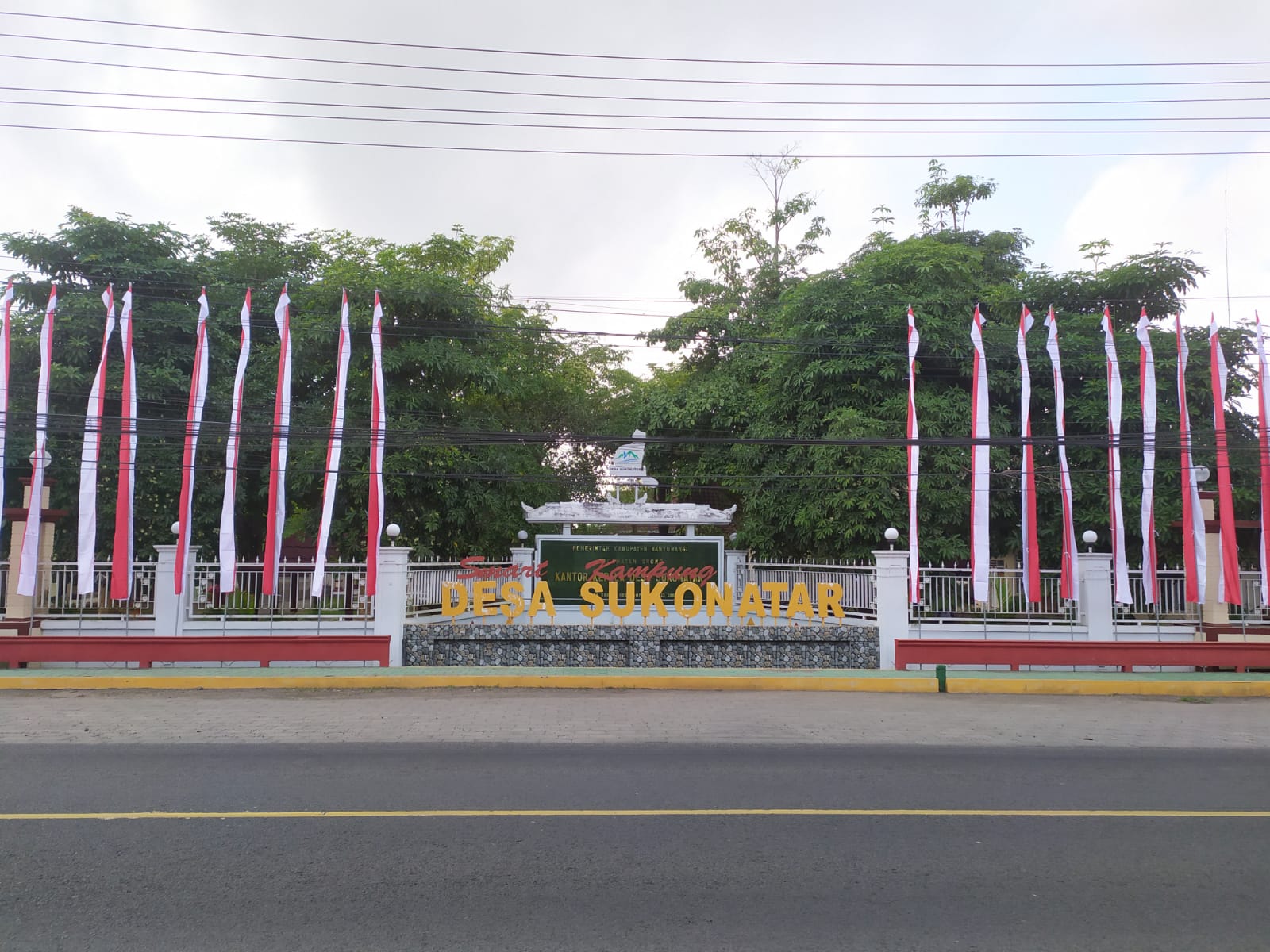 Logo Desa Benelanlor